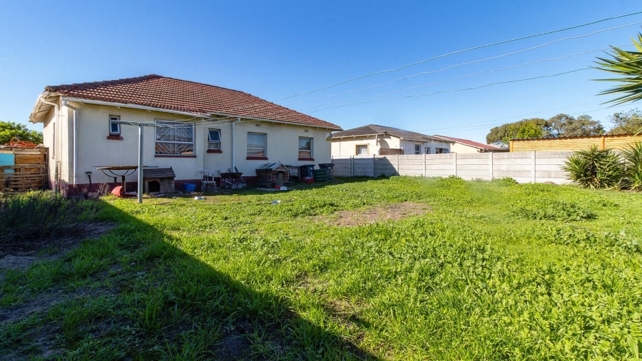 3 Bedroom Property for Sale in Ruyterwacht Western Cape